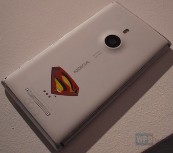 Nokia Lumia 925 Superman Edition