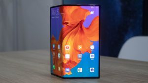 Смартфон Huawei's Mate X