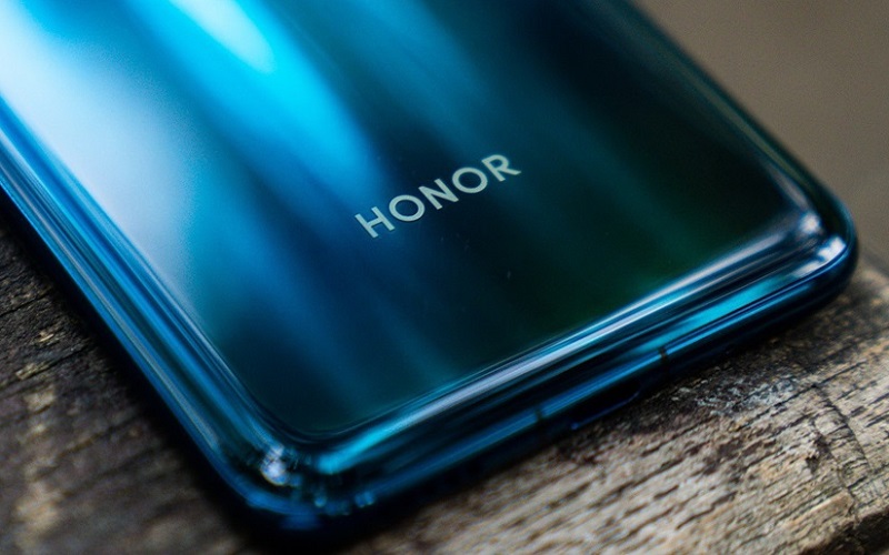 Стало известно, когда выйдет новая линейка Honor X10