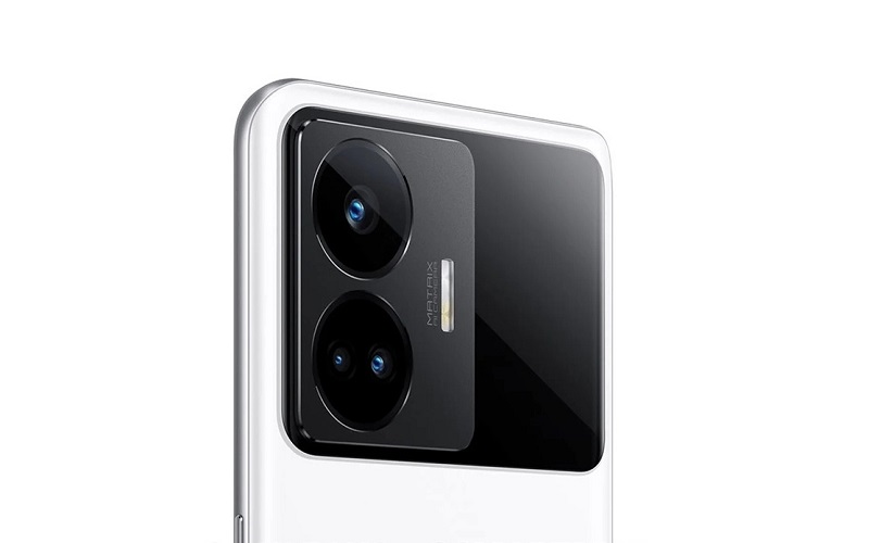 Смартфон Realme GT Neo5 первым в мире получит поддержку 240-ваттной зарядки