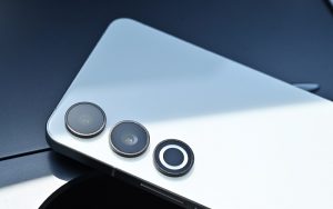 Meizu представила доступный смартфон Meizu 21 Note с чипом Snapdragon 8 Gen 2 и емкой АКБ