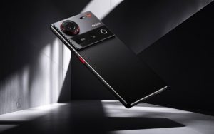 Представлен флагманский смартфон Nubia Z70 Ultra с чипом Snapdragon 8 Extreme Edition и подэкранной камерой